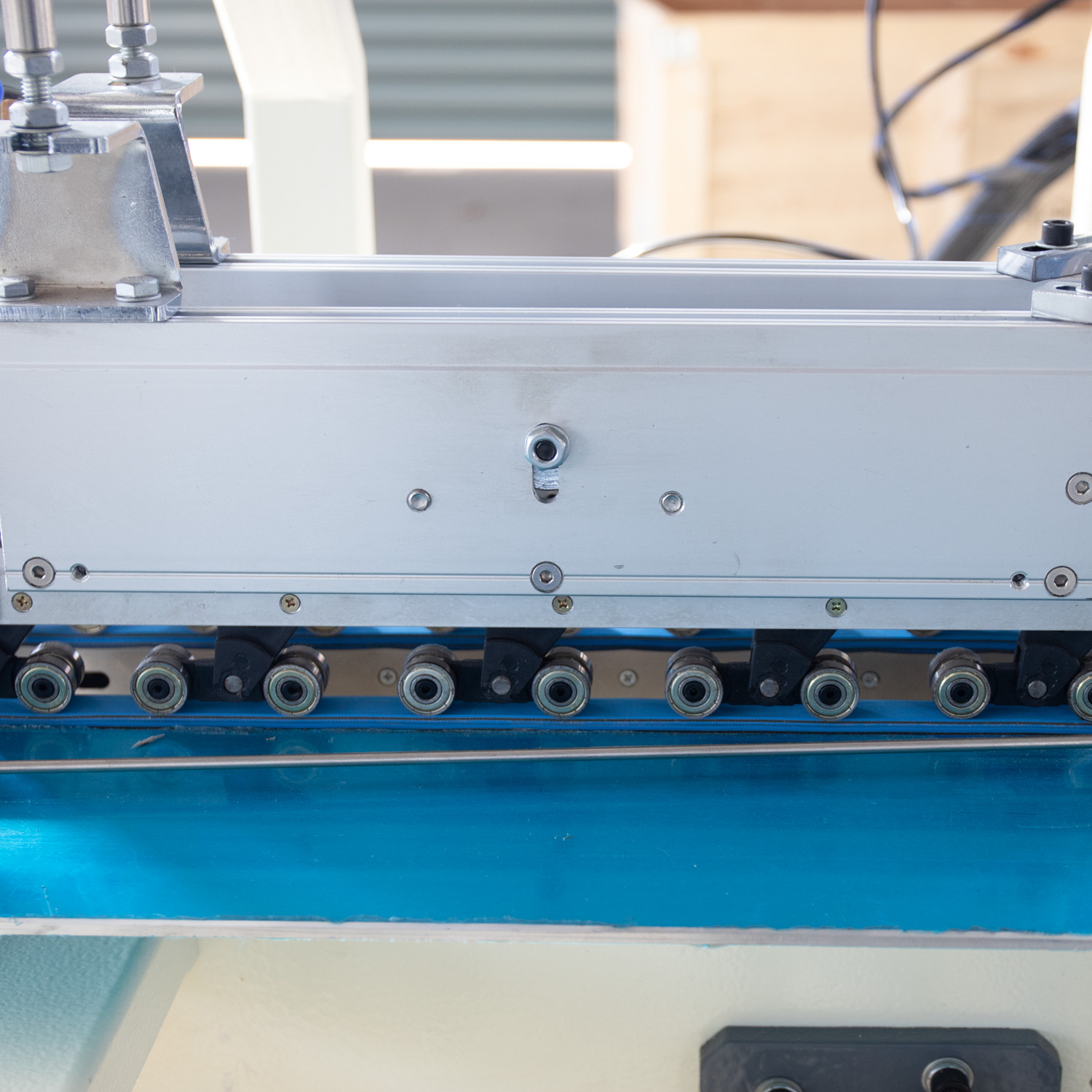 Automatic Box Folder Glue Gluing Machine